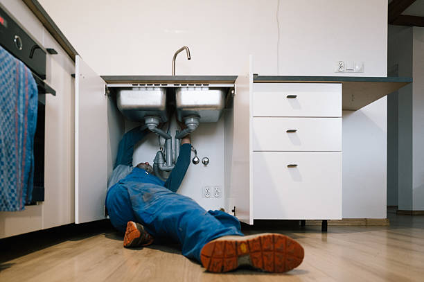 Professional Leak Detection technician working in Waterloo, NE